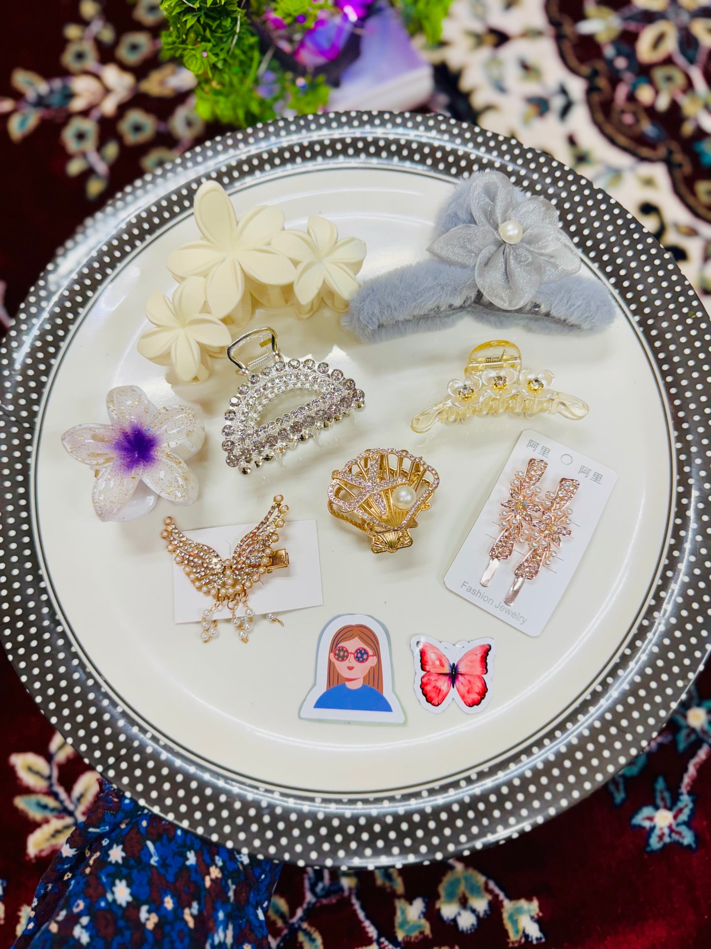 Girls Fancy Hair Clips & Clutcher Combo Set